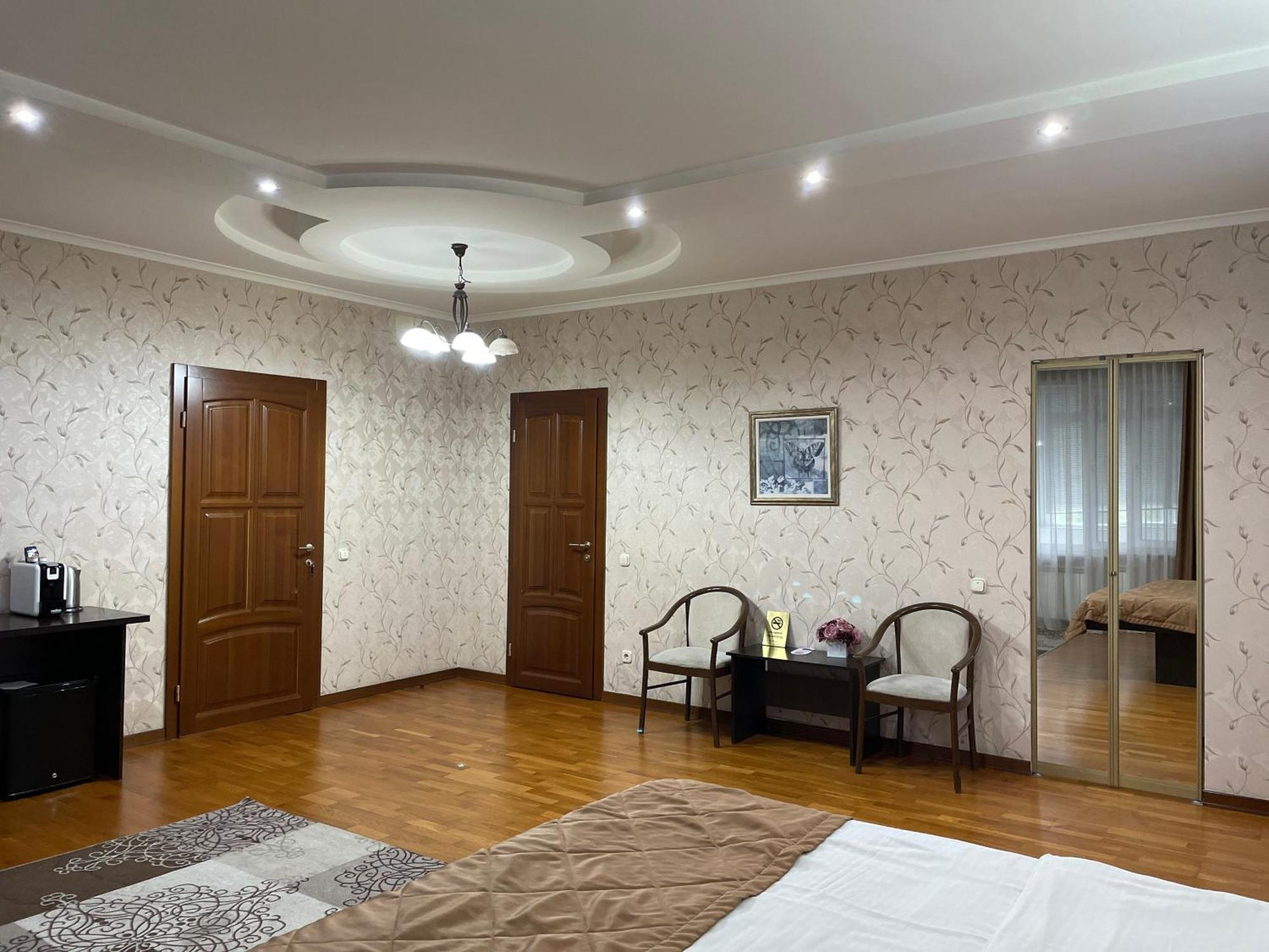 Apartment 5 Almaty Exterior foto